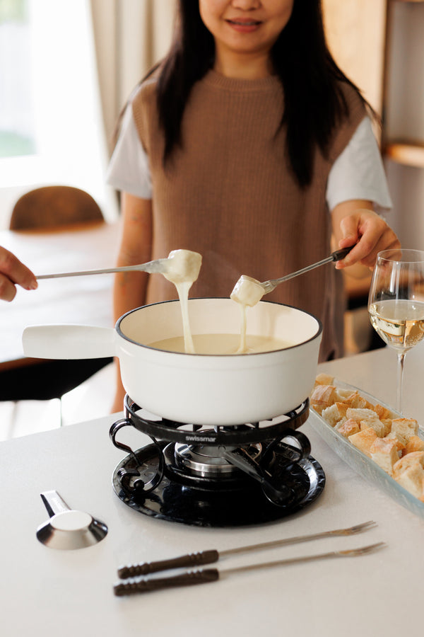 Lugano White Cast Iron Cheese Fondue Set