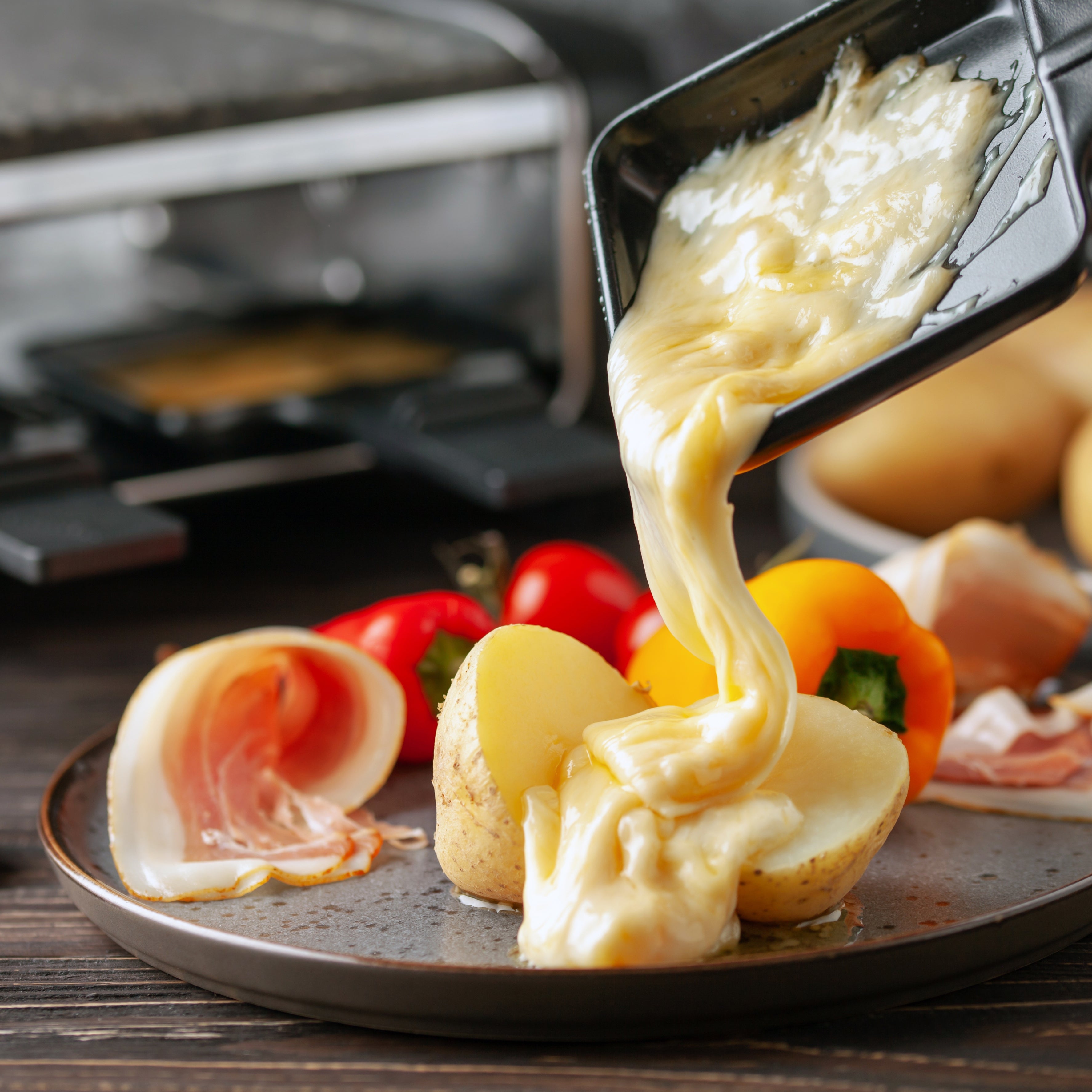 Swissmar Valais ラクレット・パーティグリル Raclette Grill | Aluminum Non-Stick | Classic Red | Swissmar